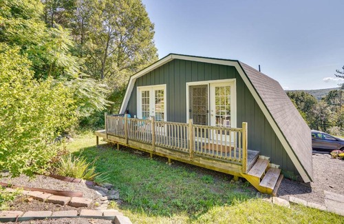 Hollowville Apartment | Charming Claverack Retreat with Serene Deck!