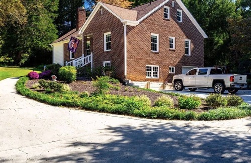 Clemson House | Charming Clemson Home Just One Mile From Campus