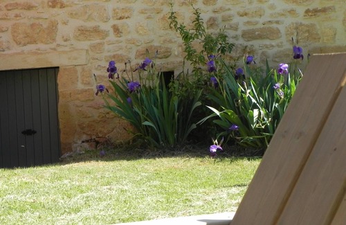 Calviac-en-Perigord Cottage | Charming countryside house with garage and bikes, near Dordogne and tourist sites