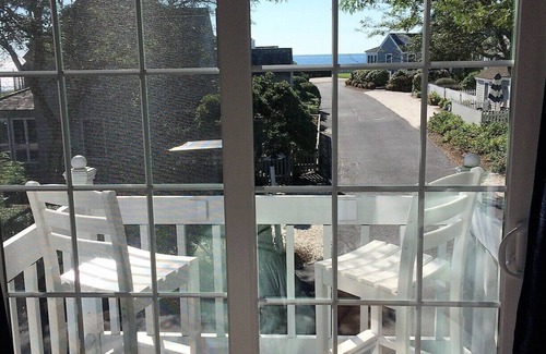 Mashpee House | Charming Coastal Cottage w/Ocean views & Early Check-in
