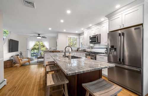 Mystic House | Charming Colonial in the Heart of Mystic