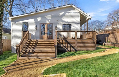 Downtown House | Charming Columbia Home - walking distance to downtown and the Arts Districtnn