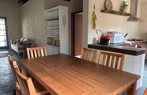 Downtown Ubatuba House | Charming, Comfortable and Privileged Refuge in Ubatuba