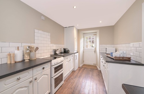 Arrochar Cottage | Charming Cosy Cottage for 8, by Loch Long & Loch Lomond | Dog friendly