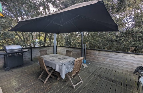 La Tranche-sur-Mer Ski Chalet | Charming cottage in La Tranche-sur-Mer.