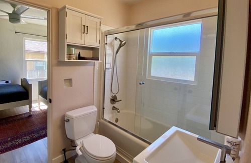 San Luis Obispo Cottage | Charming Cottage - Conveniently located to Cal Poly and Downtown SLO