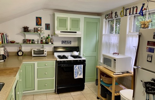 Camden House | Charming Cottage a Stroll to Camden Harbor-NOW accepting 2026 bookings!