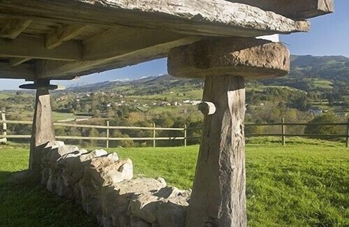 Vallobal Cottage | Charming cottage and wonderful views of Picos de Europa.