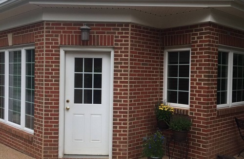 Blue Ridge Cottage | Charming Cottage convenient to Leesburg. Wineries, Hiking and more.