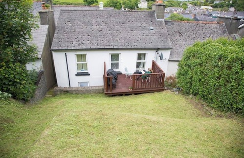 Town Lots Cottage | Charming cottage few mins walk from the waterfront and beach