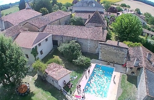 Pillac House | Charming cottage for family and friends in the heart of a village in southern Charente.