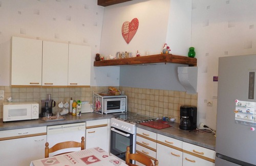 Pont-la-Ville Cottage | Charming Cottage with Terrace & Closed Yard in Pont-la-Ville