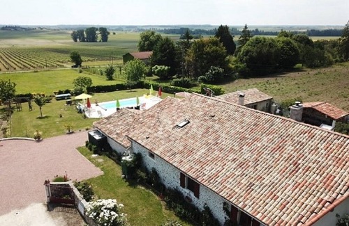 Saint-Maigrin Cottage | 🌿 Charming Cottage & Gîte Annex – Private Pool in Sunny Charente Maritime