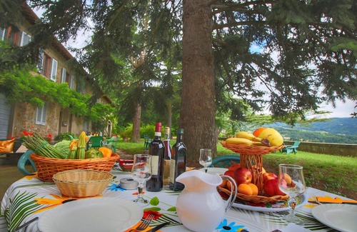 Petrognano Other | Charming cottage in a wing of an old vineyard on an estate