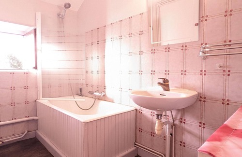 Vauvillers Cottage | Charming cottage in Vauvillers with shared garden