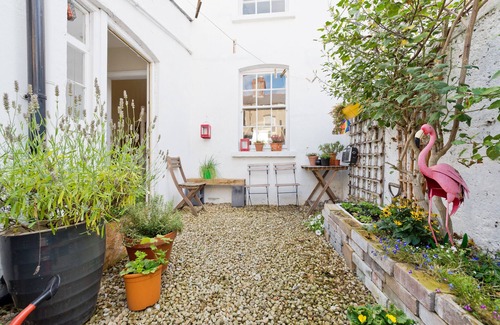 Stoneybatter House | Charming Cottage in Stoneybatter