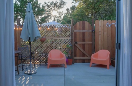 El Cerrito Cottage | Charming cottage in welcoming El Cerrito with luxury touches and great location!