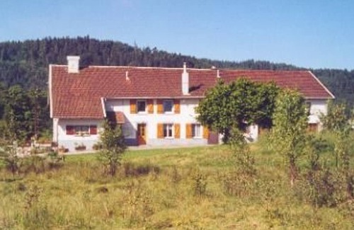 Liezey Cottage | Charming Cottage near Gérardmer with WiFi, Terrace, and Scenic Views