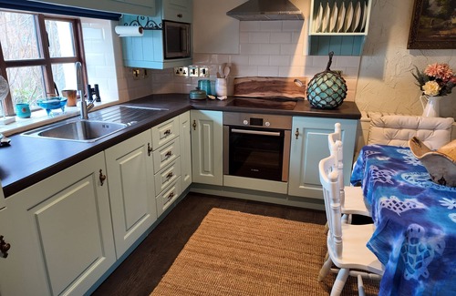 Bunbeg House | Charming Cottage on Bunbeg Harbor in Donegal