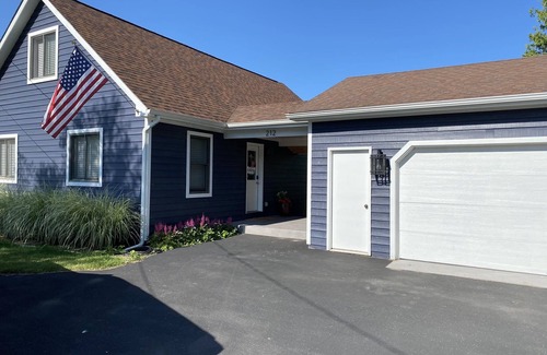 Elk Rapids House | Charming Cottage on Elk River in Elk Rapids – Your Summer Getaway Awaits!