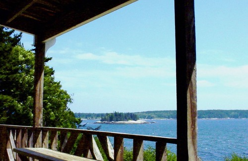 Friendship Cottage | Charming cottage overlooking the islands of Muscongus Bay