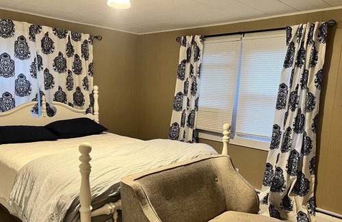 Havre De Grace House | Charming Cottage, Perfect location just a few blocks from the Promenade