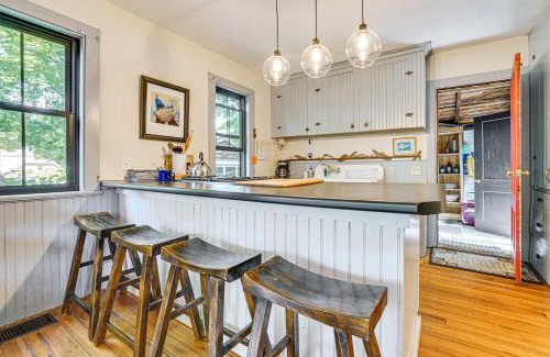 Boothbay Harbor House | Charming Cottage with Patio, Walk to Boothbay Harbor