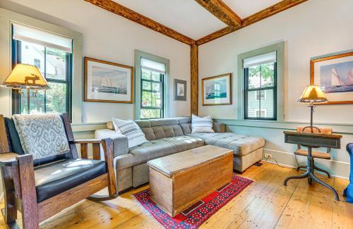 Boothbay Harbor House | Charming Cottage with Patio, Walk to Boothbay Harbor