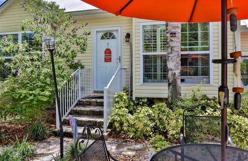 Fruit Cove Cottage | Charming cottage with shared pool, sauna, patio, grill & loft - dog-friendly