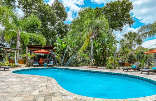Fruit Cove Cottage | Charming cottage with shared pool, sauna, patio, grill & loft - dog-friendly