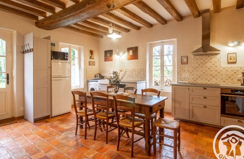 La Menitre Cottage | Charming Cottage with Heated Pool, Near Loire River, 2BR, Wi-Fi, Parking