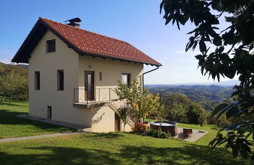 Brezice Cottage | Charming cottage with beautiful view and hot tub