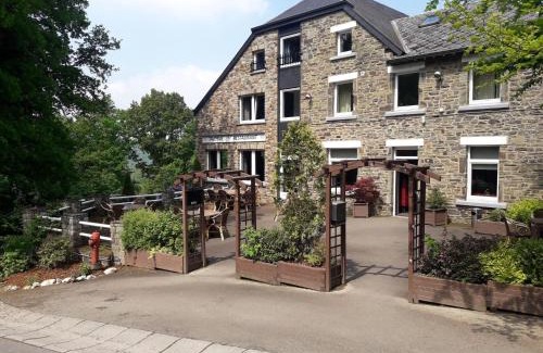 Nadrin House | Charming cottage with pool in Houffalize