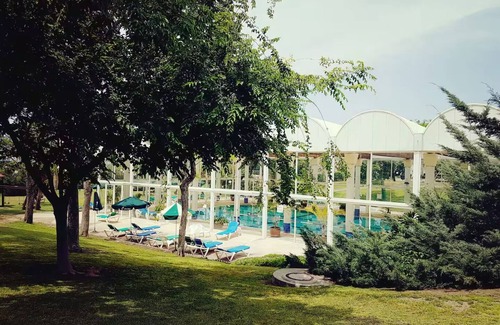 Caesarea Cottage | Charming cottage with garden and sea view in area with gym and pool in Caesarea