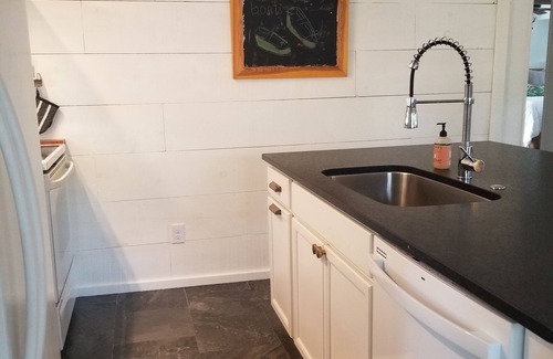 Cashiers Cottage | Charming cottage with lake view, minutes from downtown Cashiers