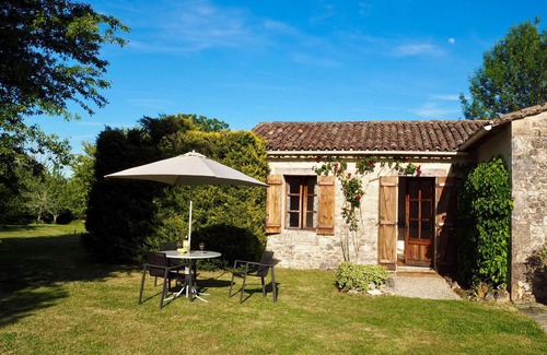 Monbazillac Cottage | Charming Country Cottage With Large Heated Pool In Monbazillac, near Bergerac