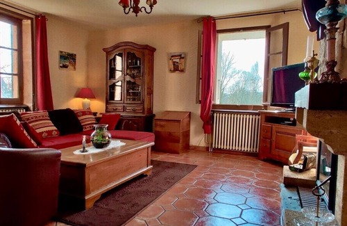 Malay House | Charming country house in the heart of Burgundy