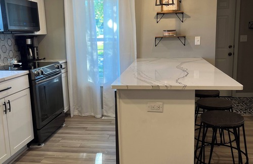 Appleton House | Charming, Cozy 2-bedroom house in Appleton