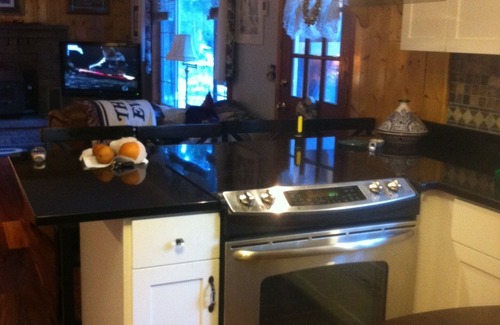 Christmas Valley Cabin | Charming, Cozy, Cottage. Location Perfect for Outdoor enthusiasts and Couples