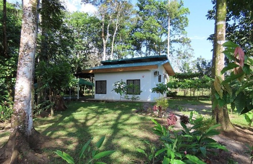 Florencia Villa | Charming 2-bedroom villa in peaceful Provincia de Alajuela with AC, WiFi