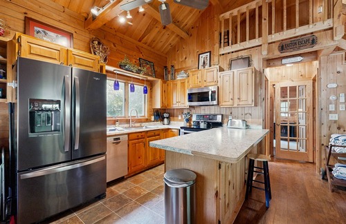 Easton House | Charming, dog-friendly cabin with a full kitchen, free WiFi, & private hot tub