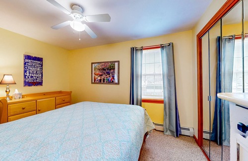 Wareham Center House | Charming dog-friendly retreat w/ W/D, & firepit - walk to beach