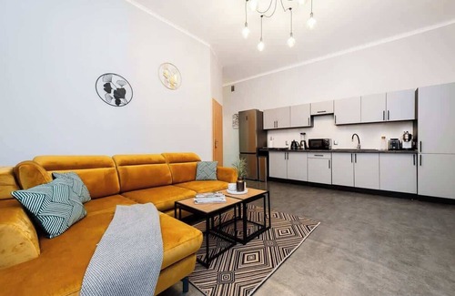 Wesoła Zachod Apartment | Charming double room in the city centre