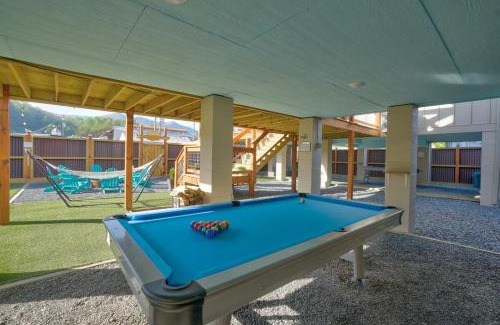 Bryson City Apartment | Charming Downtown Bryson City SkyLoft Apt 2 - Perfect for Couples!
