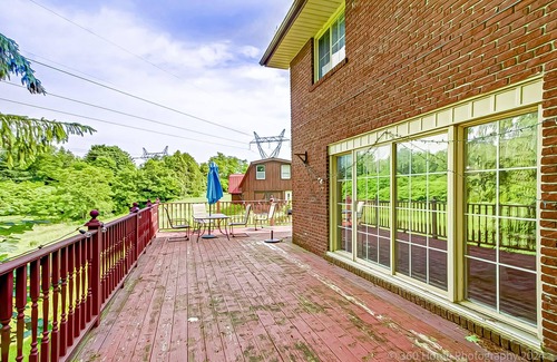 Pefferlaw House | Charming Dual-House in Georgina