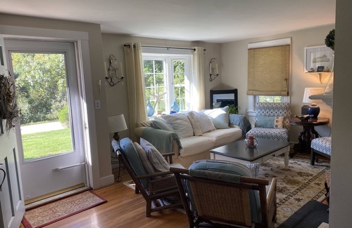 Westerly House | Charming Dunn’s Corners Westerly Cape