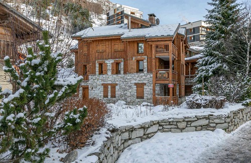 Le Cret Apartment | Charming duplex with fireplace, parking, and WiFi in Val-d'Isère