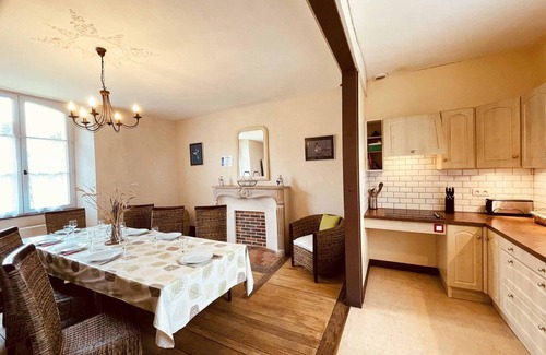 La Gonfriere Cottage | Charming Eco-Restored 1850s Parish House with Garden - Perfect for Families!