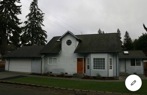 Westgate House | Charming Edmonds Retreat