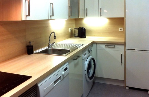 San Sebastian Centro Apartment | Charming apartment five minutes from La Concha beach. Parking for free!